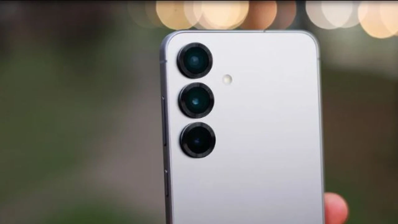 تقنية ثورية.. سامسونج تدعم شاشة Galaxy S26 Ultra بمواصفات غير مسبوقة تكتشفها قريباً